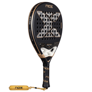 Pala de Padel Nox AT10 Genius 18K Alum + Tarro de pelotas +Overgrip + Protector