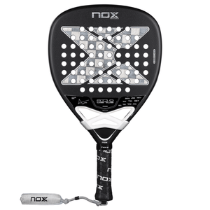 Pala de Padel Nox AT10 Genius Attack 18K Alum 2026 + Tarro de pelotas +Overgrip + Protector - Sur SportsPalas