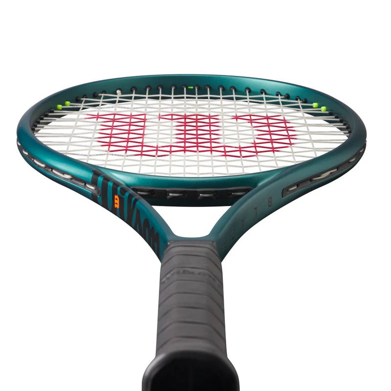 Raqueta Wilson Blade 98 16x19 V9 (305gr) Raqueta Wilson Blade 98 16x19 V9 (305gr)